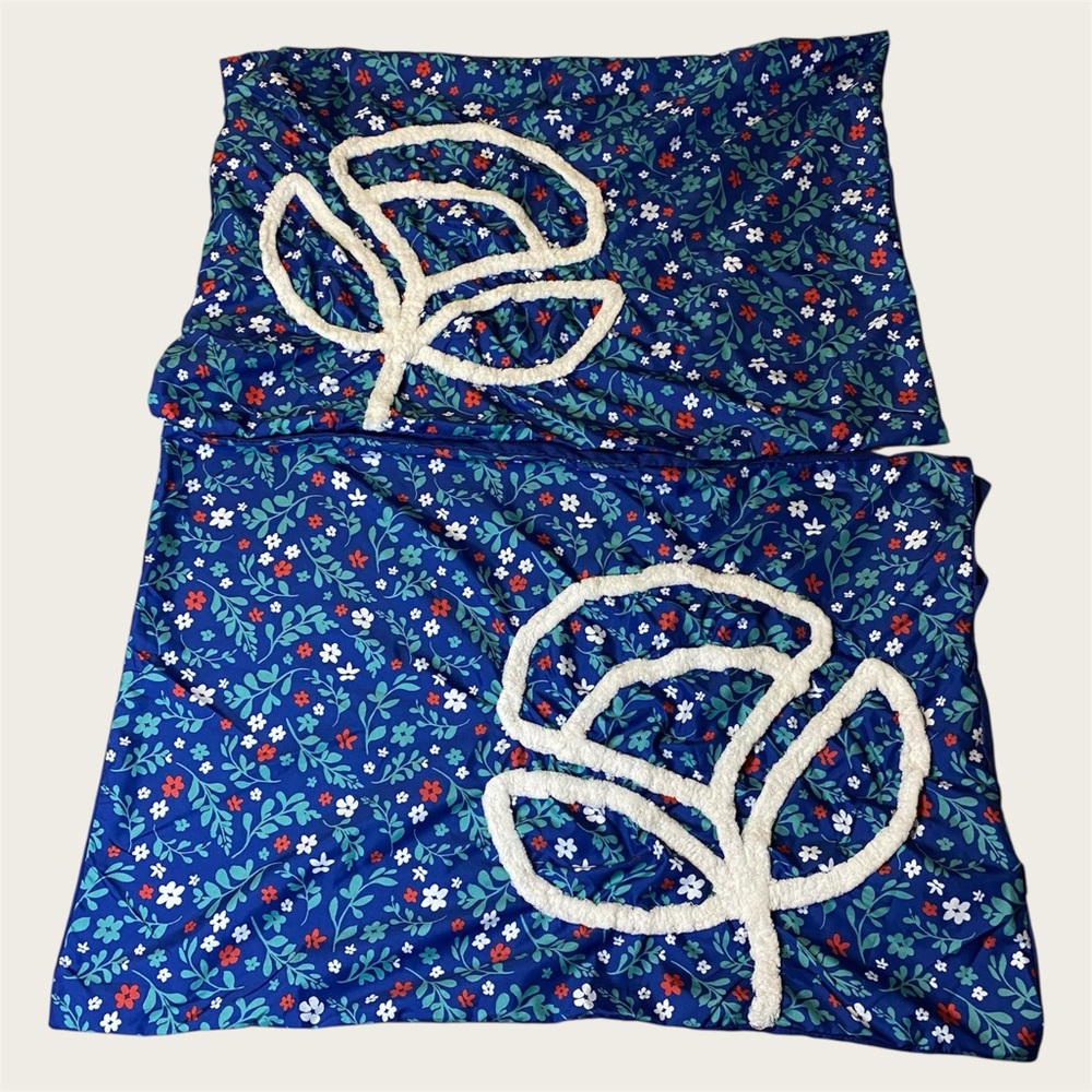 The Pioneer Woman Floral Tufted Pillowcase Standard Shams Lot Of 2 Blue 20 X 28”